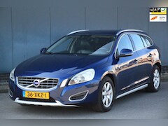 Volvo V60 - 1.6 T3 Ocean Race Xenon/Leer/Stoelverwarming/Parkeersensor