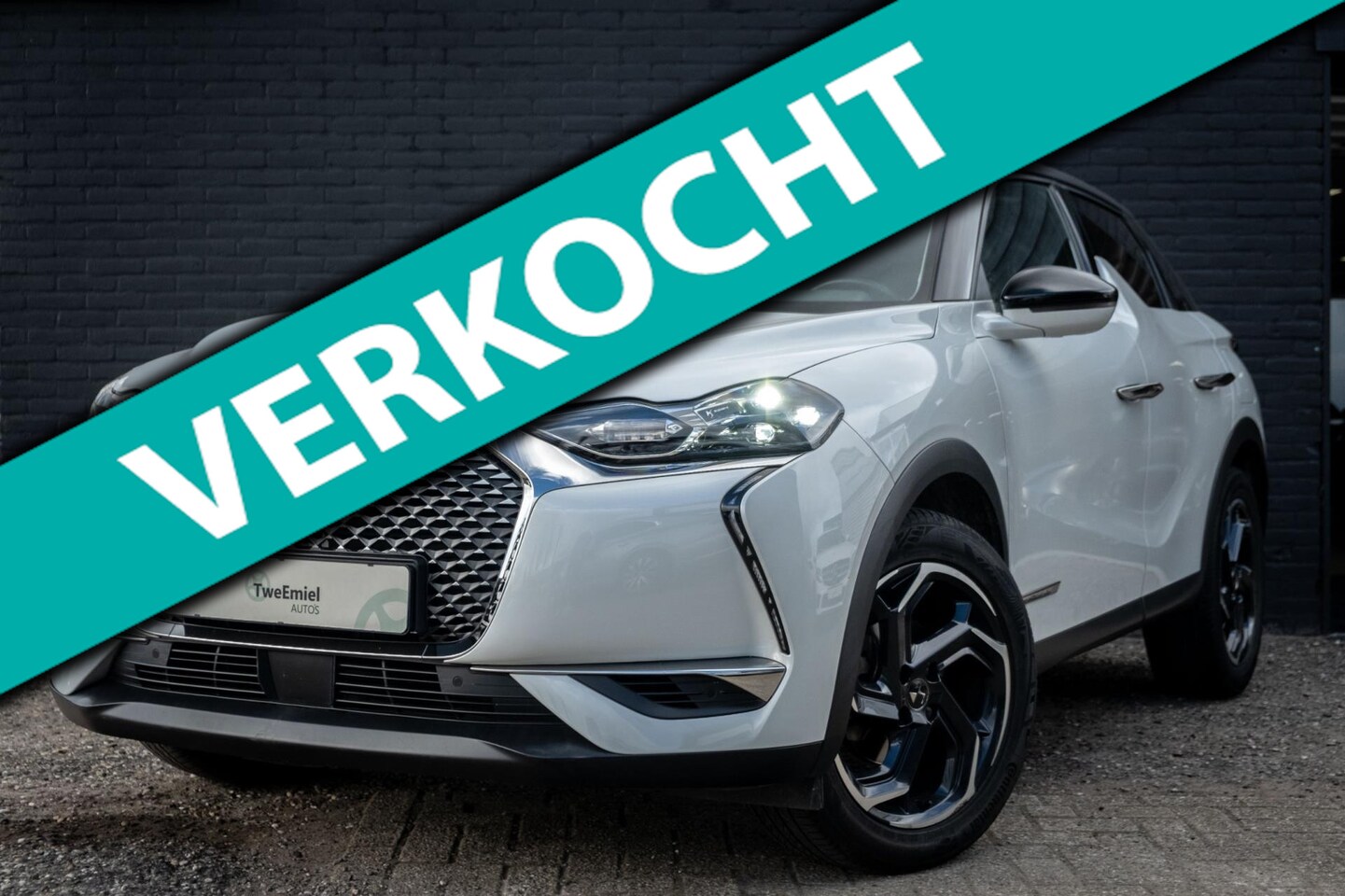 DS 3 Crossback - 1.2 PureTech Roofs of Paris | Leder | Navi | Camera - AutoWereld.nl