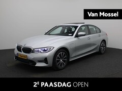 BMW 3-serie - 320e Business Edition Plus | PANORAMADAK | APPLE CARPLAY - ANDROID AUTO | CLIMATE CONTROL