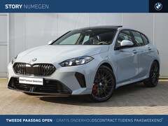 BMW 1-serie - 120 M Sport Automaat / Panoramadak / M Sportstoelen / Adaptieve LED / Comfort Access / M A