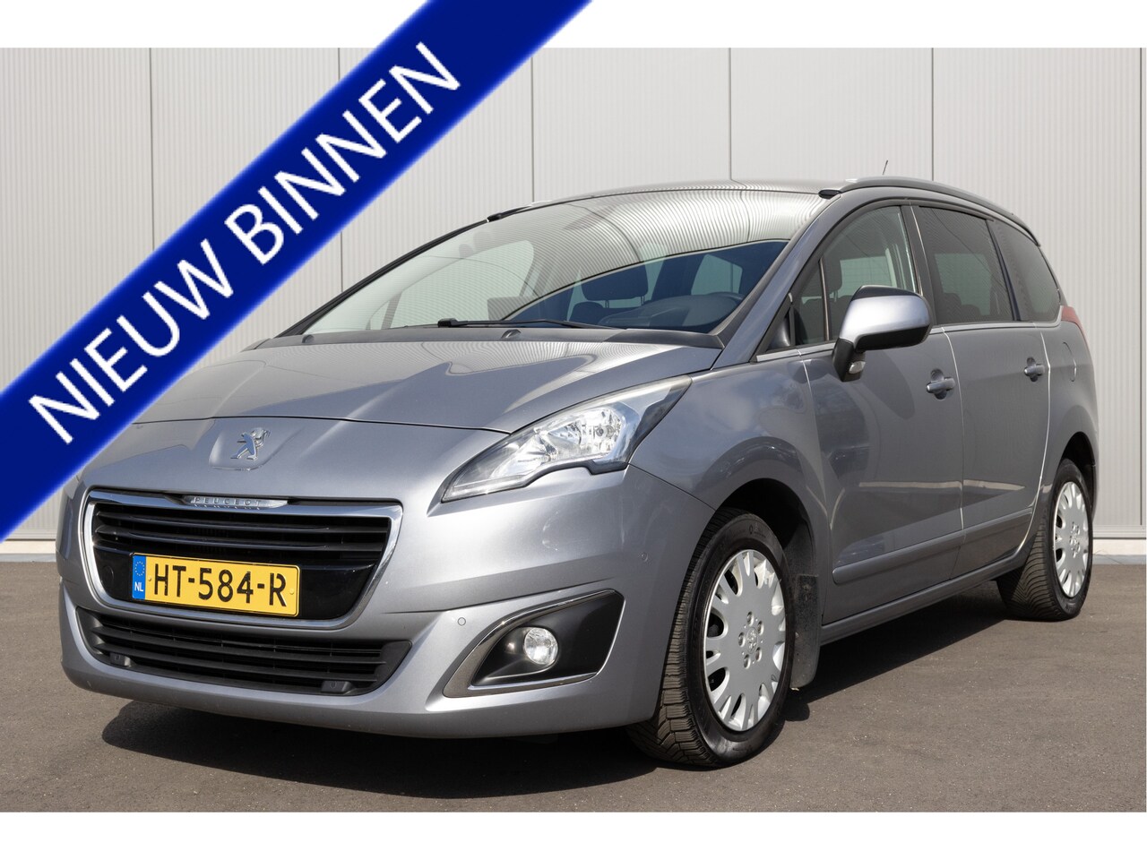 Peugeot 5008 - 1.6 THP Allure 5p. | NL-AUTO | NAVI | CRUISE | PANORAMADAK | TREKHAAK | CAMERA | - AutoWereld.nl