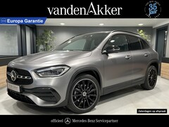 Mercedes-Benz GLA-Klasse - 250e AMG // Panoramadak // Magno Grijs // Carplay // Keyless Entry // Sfeerverlichting //