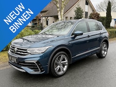 Volkswagen Tiguan - 1.4 TSI eHybrid 245PK R-Line Trekhaak•Pano