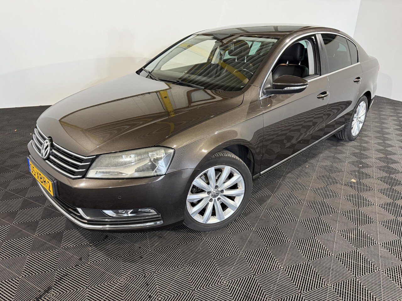 Volkswagen Passat - 1.4 TSI Comfort Executive Line Sedan - AutoWereld.nl