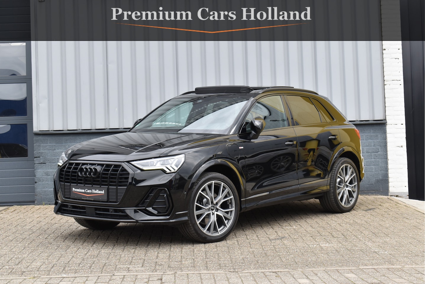 Audi Q3 - 45 TFSI e S-Line 245 Pk Black Ed Pano Navi Leder Camera ACC B&O Sfeer 20 inch - AutoWereld.nl