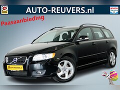 Volvo V50 - 1.6 D2 Business Edition / Bi-Xenon / Clima / Cruisecontrol / Bluetooth
