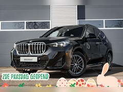BMW X1 - sDrive18i |Panorama dak | Harman Kardon |Sfeer verlichting |