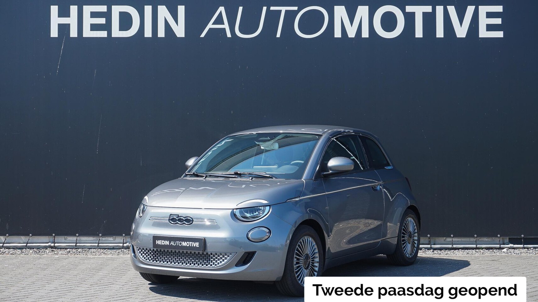 Fiat 500 - 42 kWh | Navigatie via App | Stoelverw. | Camera | Keyless | Carplay | Cruise Control | PD - AutoWereld.nl