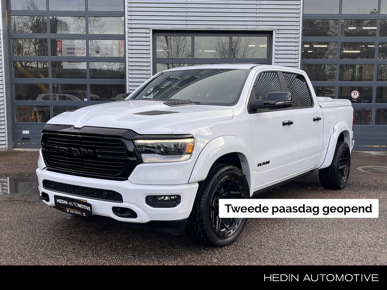 Dodge Ram 1500 - 5.7 V8 4x4 Crew Cab Laramie | Uitlaataanpassing | Leder | Stoel/stuurverw. | Tonneau hardc - AutoWereld.nl