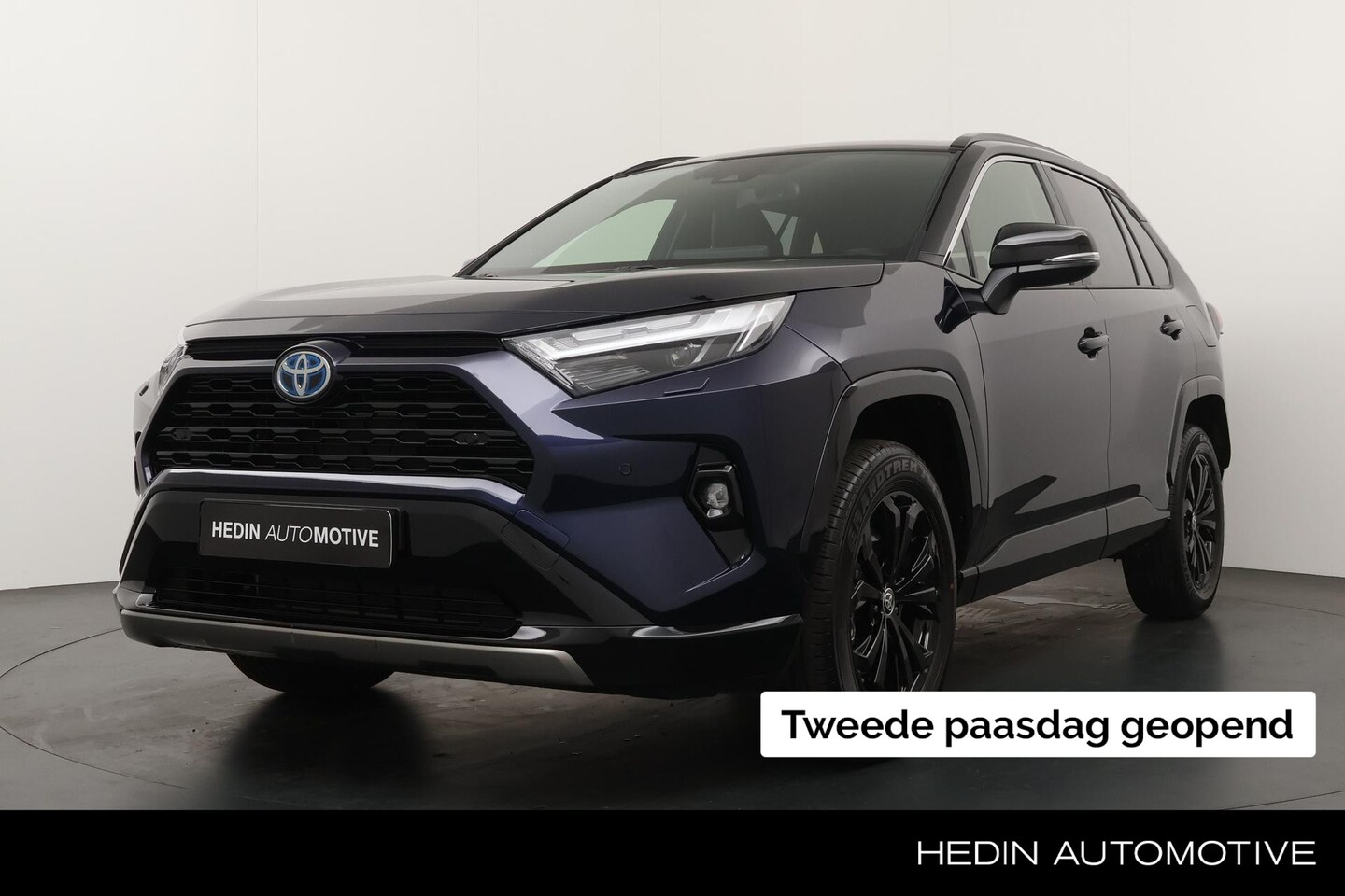 Toyota RAV4 - 2.5 Hybrid AWD Bi Tone Plus 220PK | Navigatie | Camera | Stoelverwarming | Carplay | Trekg - AutoWereld.nl