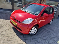 Daihatsu Sirion 2 - 1.0-12V Premium AIRCO / APK / NAP