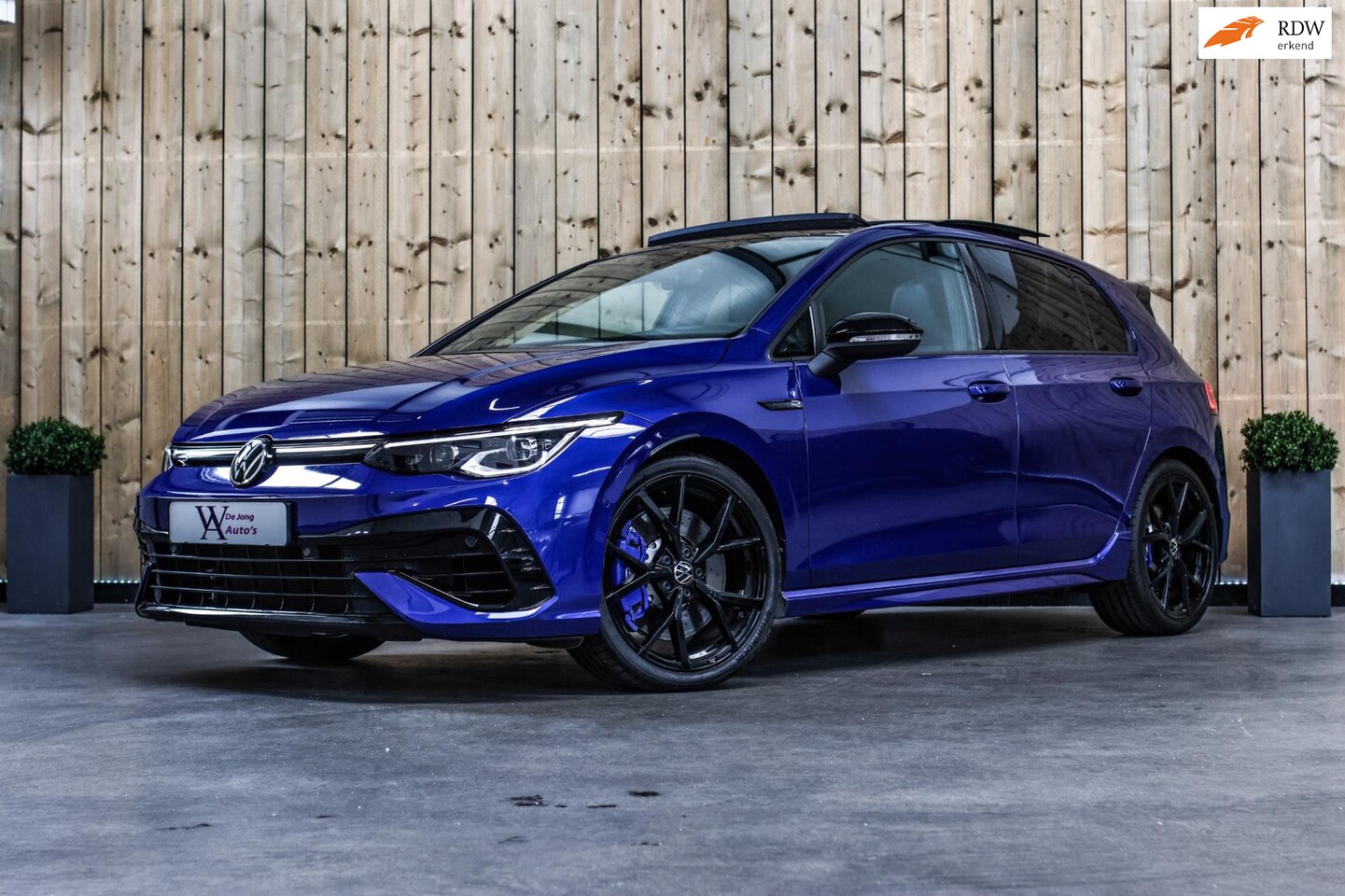 Volkswagen Golf - 2.0 TSI R 4Motion *Akra*Pano*DCC*Leder*H&K*Performance* - AutoWereld.nl