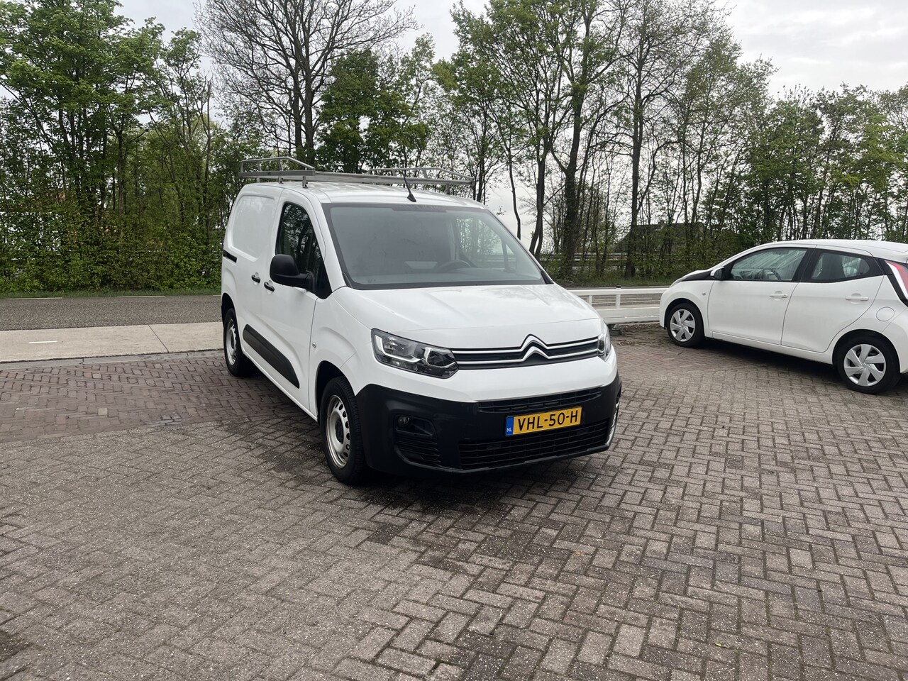 Citroën Berlingo - 1.5 BlueHDI Club EUR6 3P IMPERIAAL CRUISE CARPLAY ANDROID - AutoWereld.nl