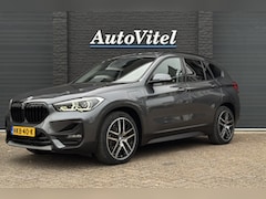 BMW X1 - xDrive25e Advantage | Leder | 19" LM Velgen | Navi | Apple Carplay | PDC V&A | Privacy Gla