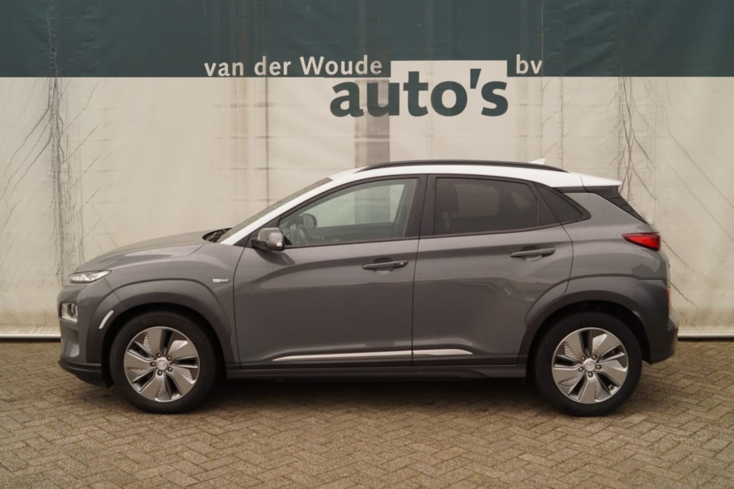 Hyundai Kona Electric - EV Fashion 64kWh -NAVI-ECC- - AutoWereld.nl