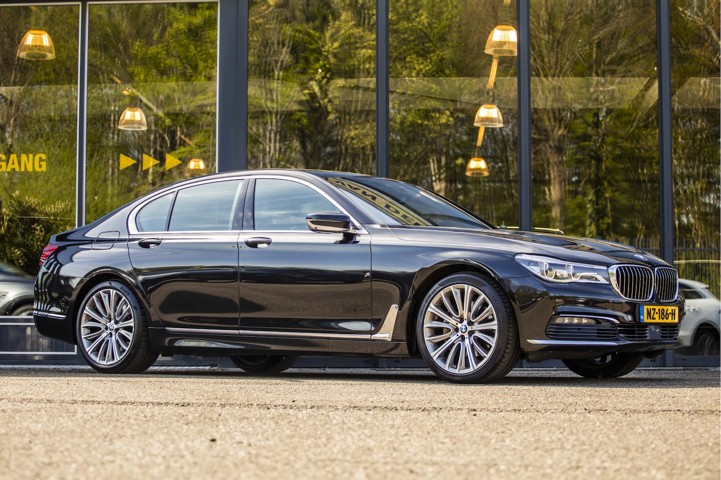 BMW 7-serie - 740d xDrive High Executive 740d xDrive High Executive - AutoWereld.nl