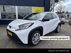 Toyota Aygo X - 1.0 VVT-i MT Play | Navigatie via App | Camera | Airco | Carplay | Ad. Cruise control | St