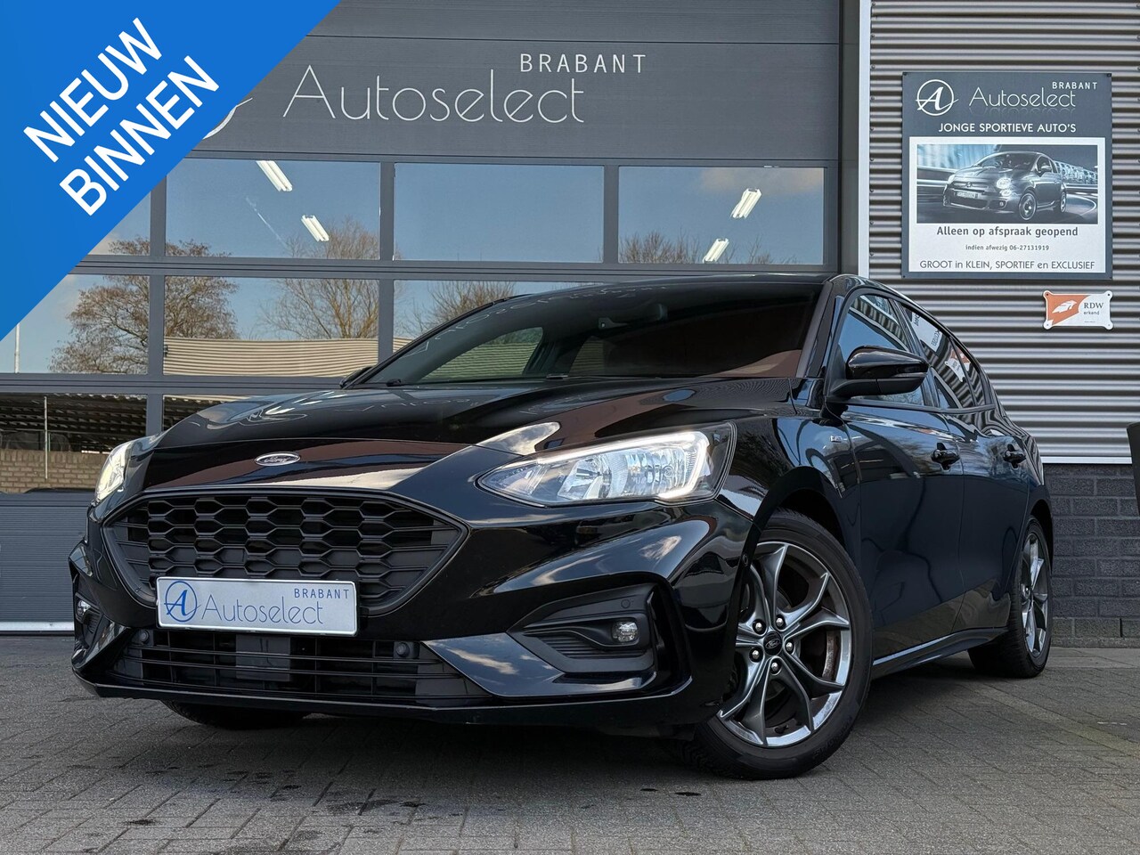 Ford Focus - 1.0 EcoBoost ST-Line Navi LED Camera - AutoWereld.nl