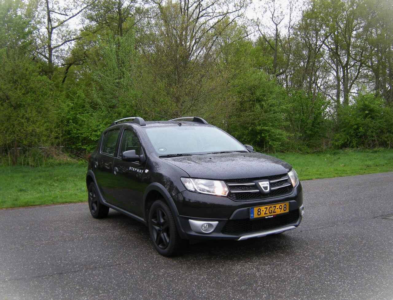 Dacia Sandero Stepway - 0.9 TCe Lauréate . Airco . Cruiscontrol . Navigatie . Trekhaak . enz enz - AutoWereld.nl