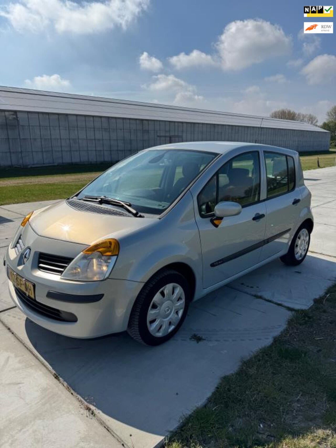Renault Modus - 1.6-16V Authentique Luxe|Climate|Nap|APK 25-02-2026 - AutoWereld.nl