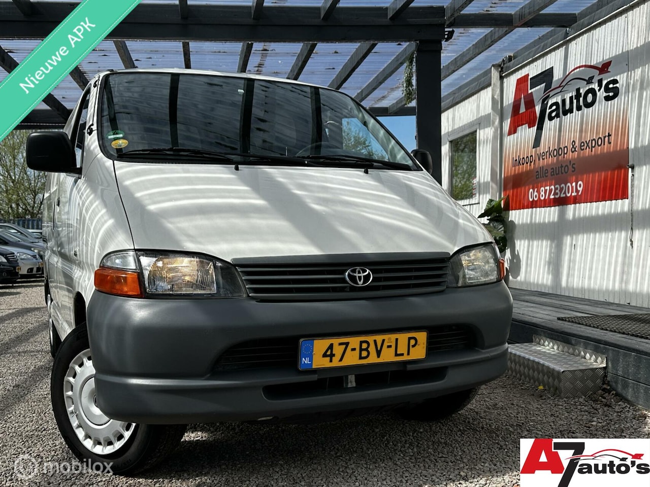 Toyota HiAce - 2.5 D4-D 90 2.5 D4-D 90 Nieuwe APK - AutoWereld.nl