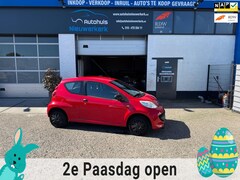 Peugeot 107 - 1.0-12V XR- Met groot beeldscherm, NAP en een nieuwe APK