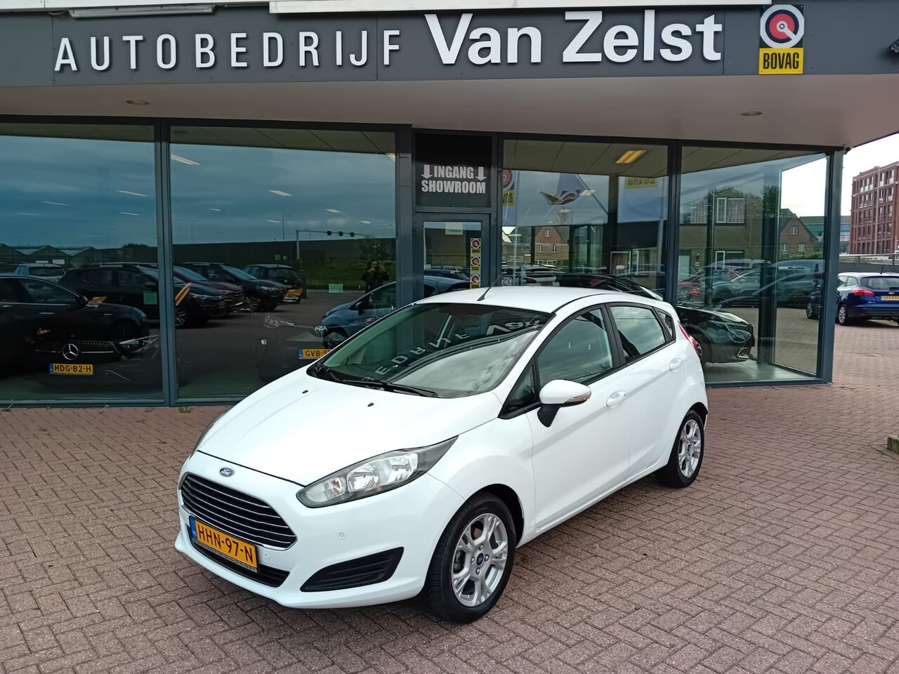 Ford Fiesta - 1.0 EcoBoost Style Automaat, Airco, Multimediasysteem, Bluetooth, Camera, Parkeersensoren, - AutoWereld.nl