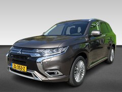 Mitsubishi Outlander - 2.4 PHEV Intense
