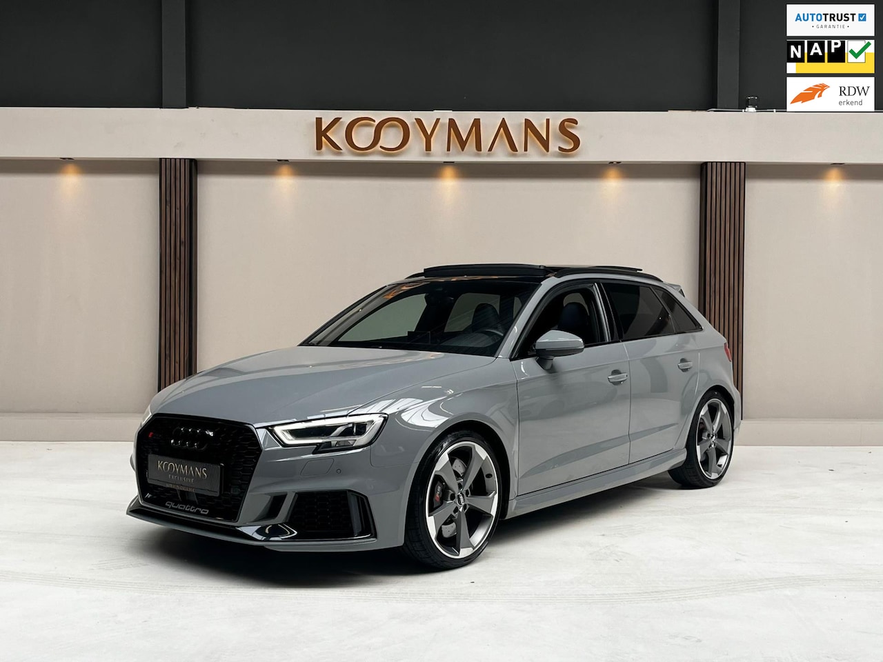 Audi RS3 - Sportback TFSI|PANO|QUATTRO|KEYLESS|RSSEATS|DODEHOEK|CARBONAFWERKING|CAMERA|VIRTUALDASH - AutoWereld.nl