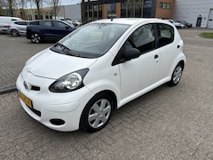 Toyota Aygo - 1.0-12V Access 5-DRS AIRCO NAP