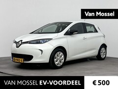 Renault Zoe - R90 Life 41 kWh | Incl. Koopaccu | PDC Achter | Licht- & Regensensor | Full-Map Navigatie