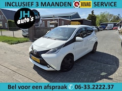 Toyota Aygo - 1.0 VVT-i x-play 5-DRS/AIRCO/NAVI/CAMERA/1E-EIG