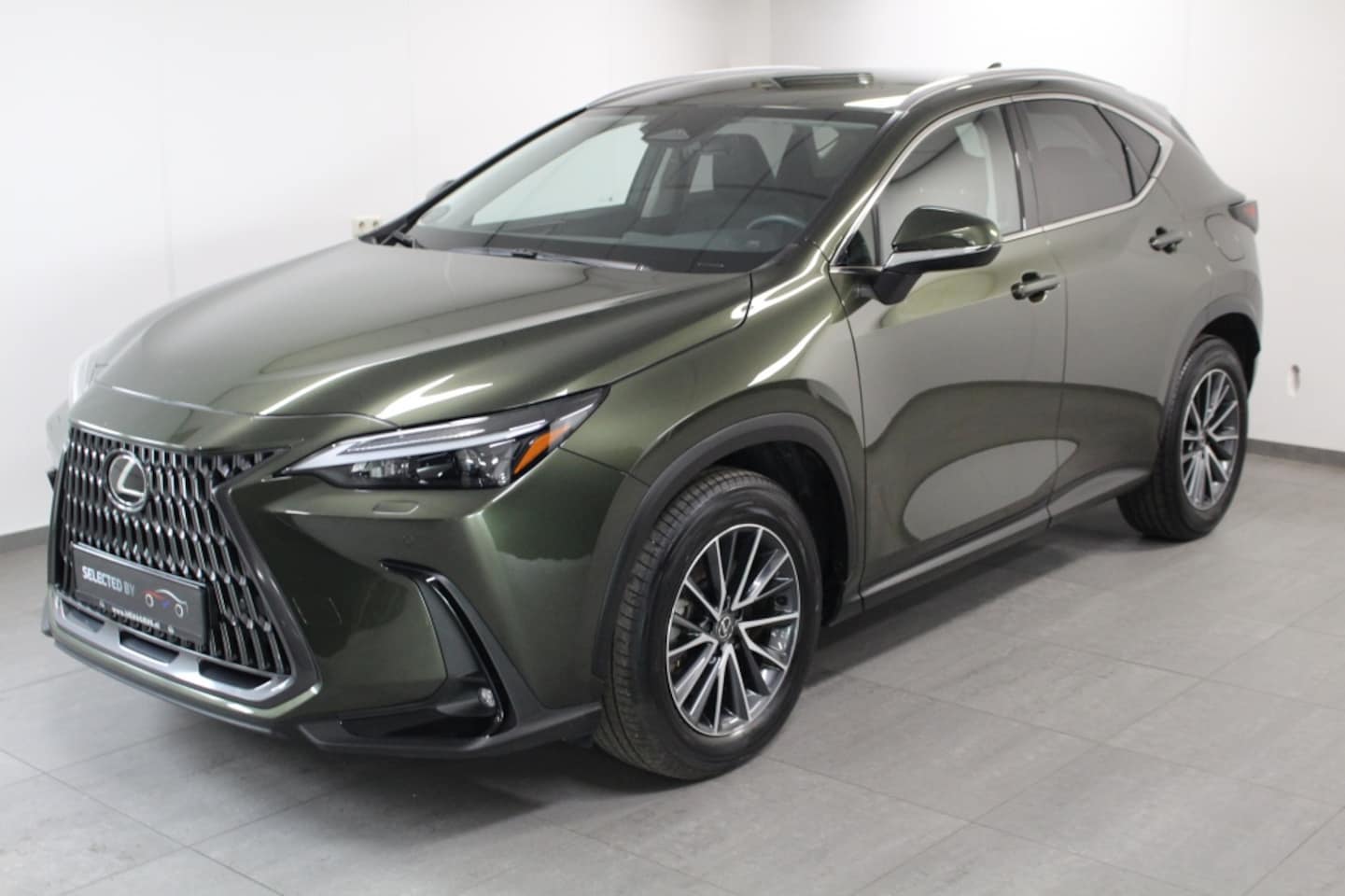 Lexus NX - 450h+ AWD Luxury Line 450h+ AWD Luxury Line - AutoWereld.nl