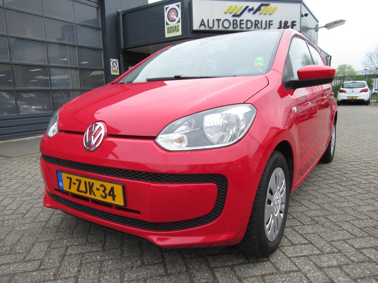 Volkswagen Up! - 1.0 move up! BlueMotion / NAV / Airco / Bleutooth - AutoWereld.nl