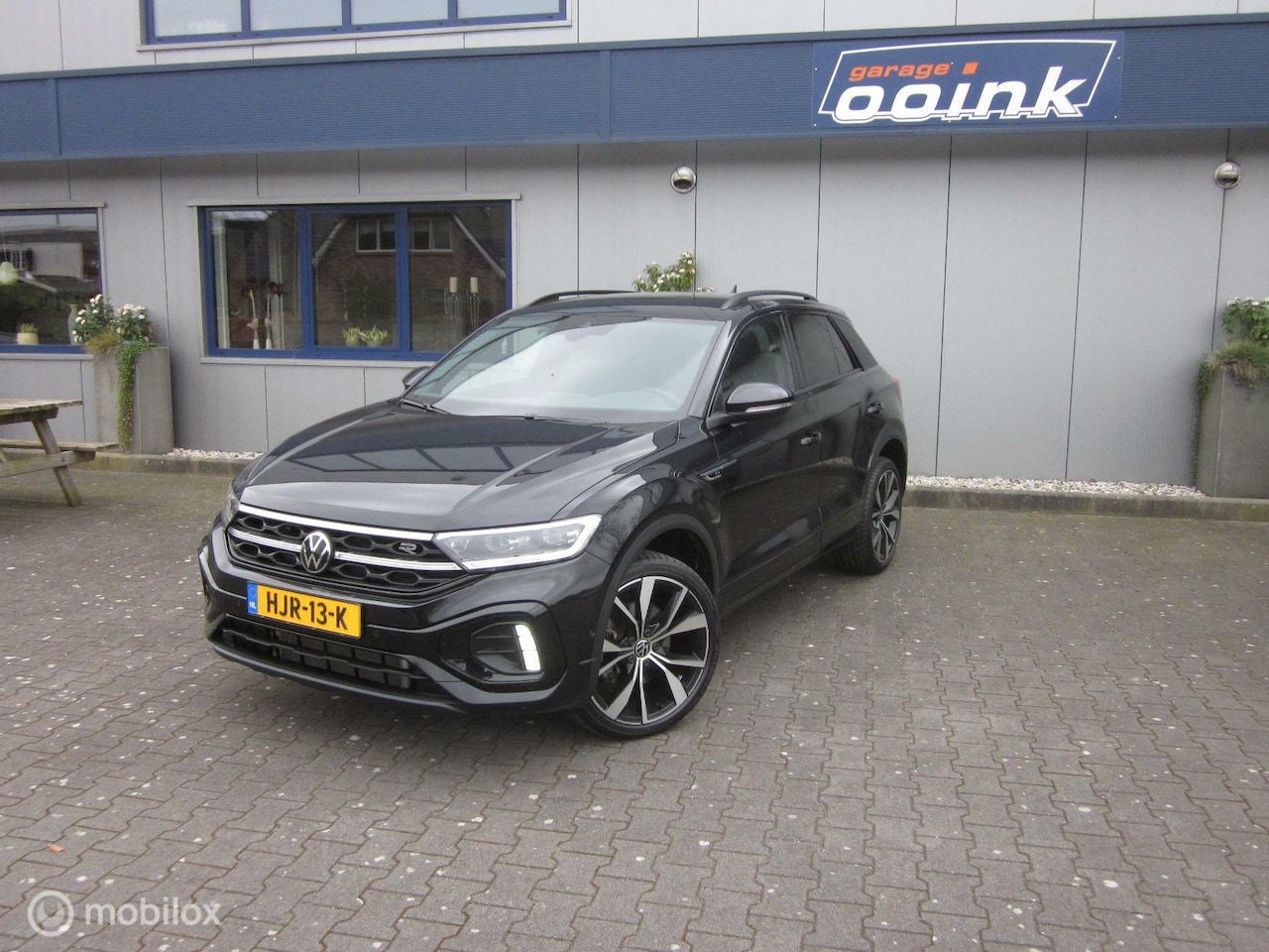 Volkswagen T-Roc - 1.5 TSI R-Line Business Black Edition - AutoWereld.nl