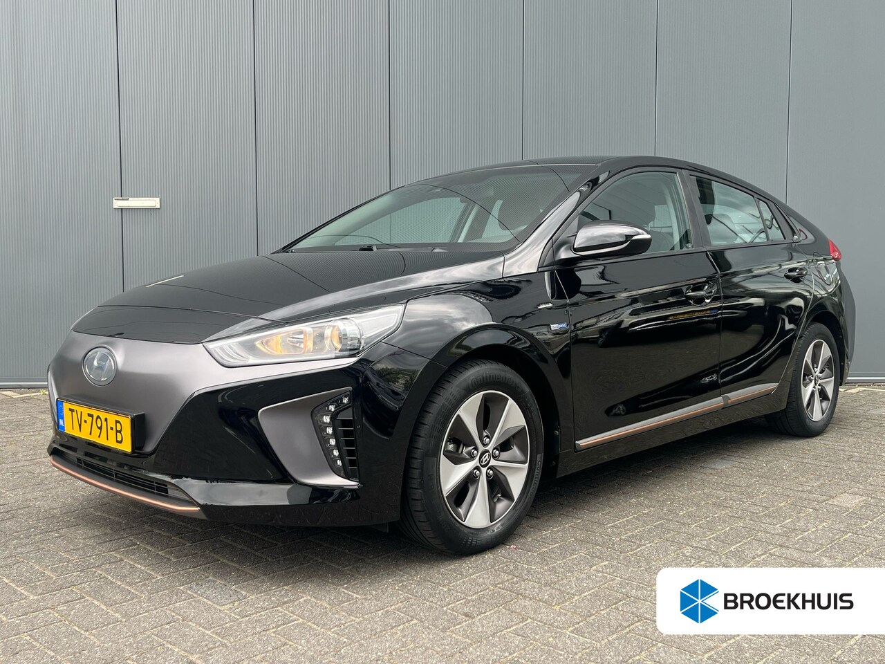 Hyundai IONIQ - Comfort EV Camera | Adaptive cruise controle | Climate controle | Carplay | Keyless entry - AutoWereld.nl