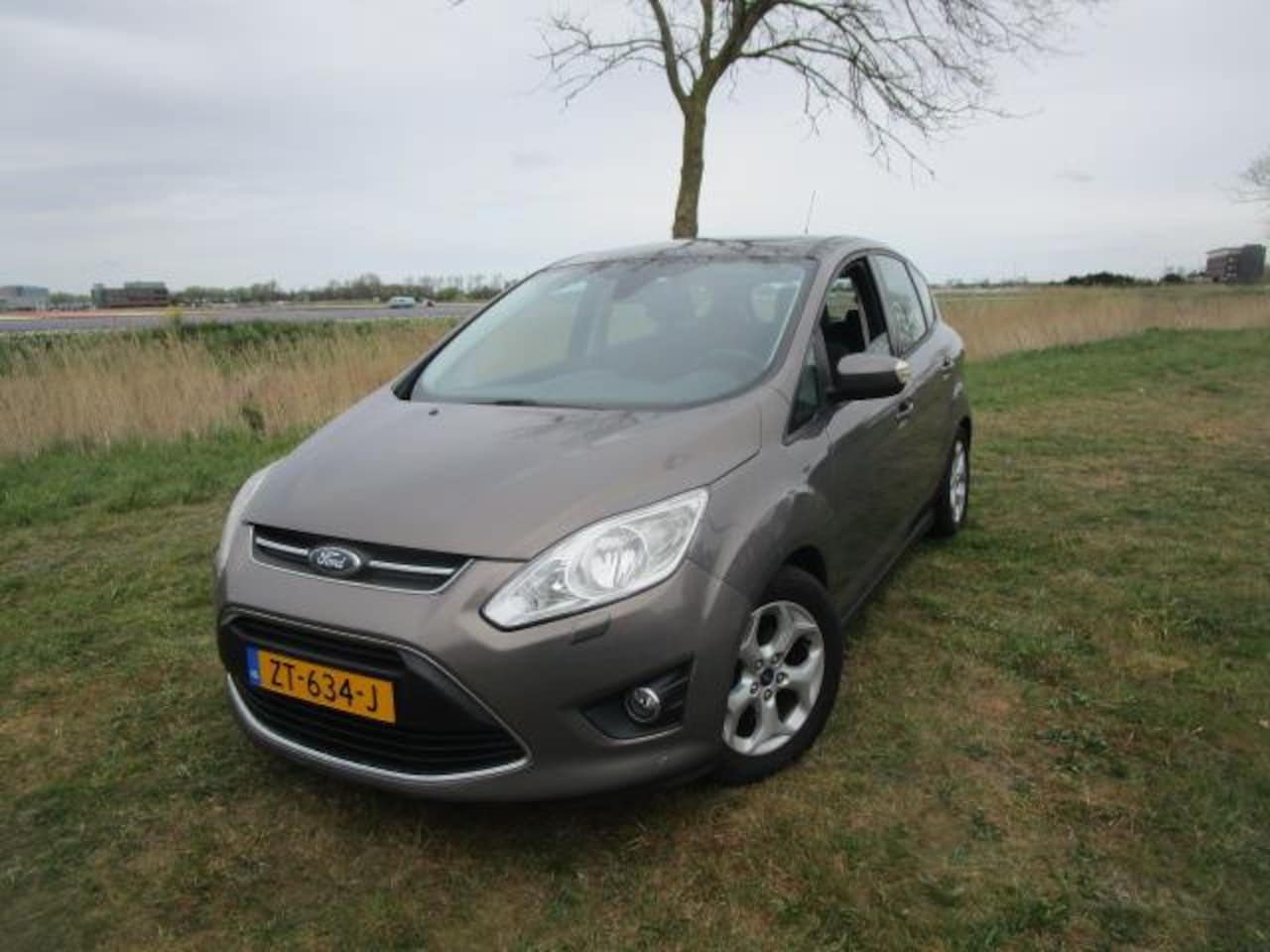 Ford C-Max - 1.0 Ambiente 1.0 Ambiente, Lekke koppakking - AutoWereld.nl