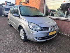 Renault Scénic - 2.0 automaat Rond om schade
