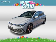 Volkswagen Golf - 1.4 eHybrid GTE / LED / LED Mistlampen / 17" LMV / Stuur & Stoelverwarming / Navigatie / V