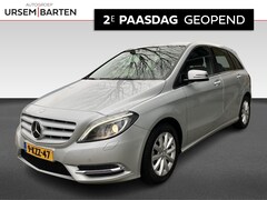 Mercedes-Benz B-klasse - 180 Ambition Navigatie Vierseizoensbanden Trekhaak