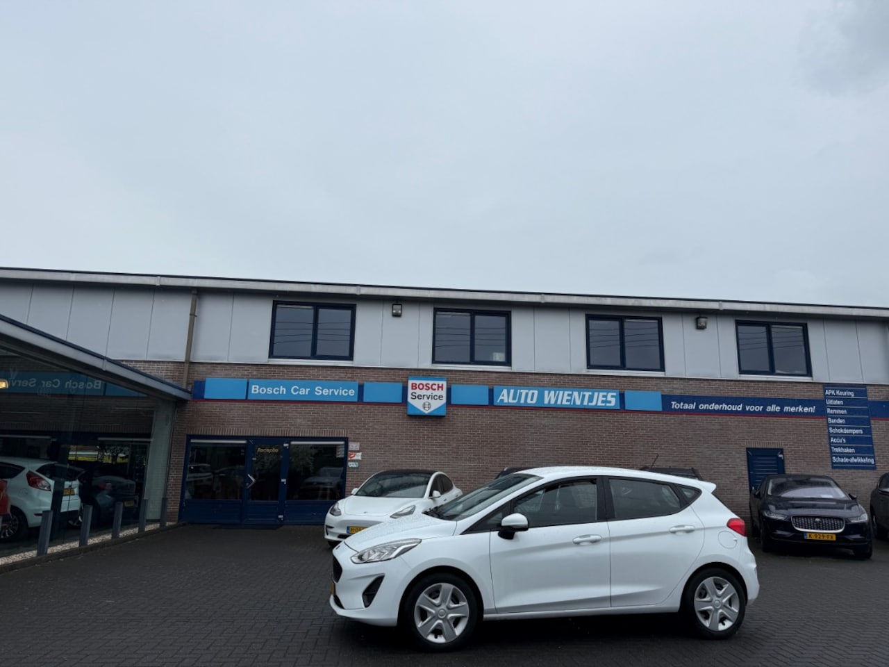 Ford Fiesta - 1.1 | Trend 5-Drs | Airco | Navi | Cruise - AutoWereld.nl