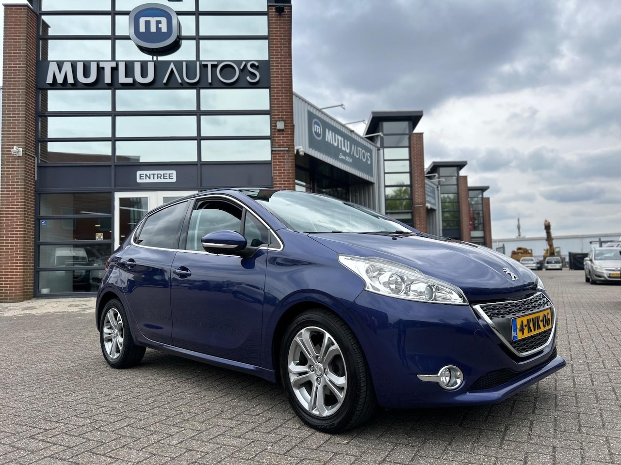 Peugeot 208 - 1.2 VTi Allure 5deurs Airco NAP APK - AutoWereld.nl