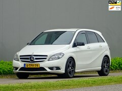 Mercedes-Benz B-klasse - 180 AMG Prestige // Scherm-Groot // Half Leer //