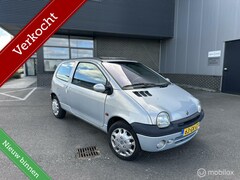 Renault Twingo - 1.2 Automaat | Panoramadak | Nw APK |NL Auto