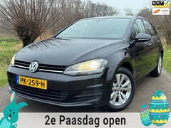 Volkswagen Golf - 1.2 TSI 5DRS Connected Series Navi Ecc 110PK Stoelverwarming GOED ONDERHOUDEN