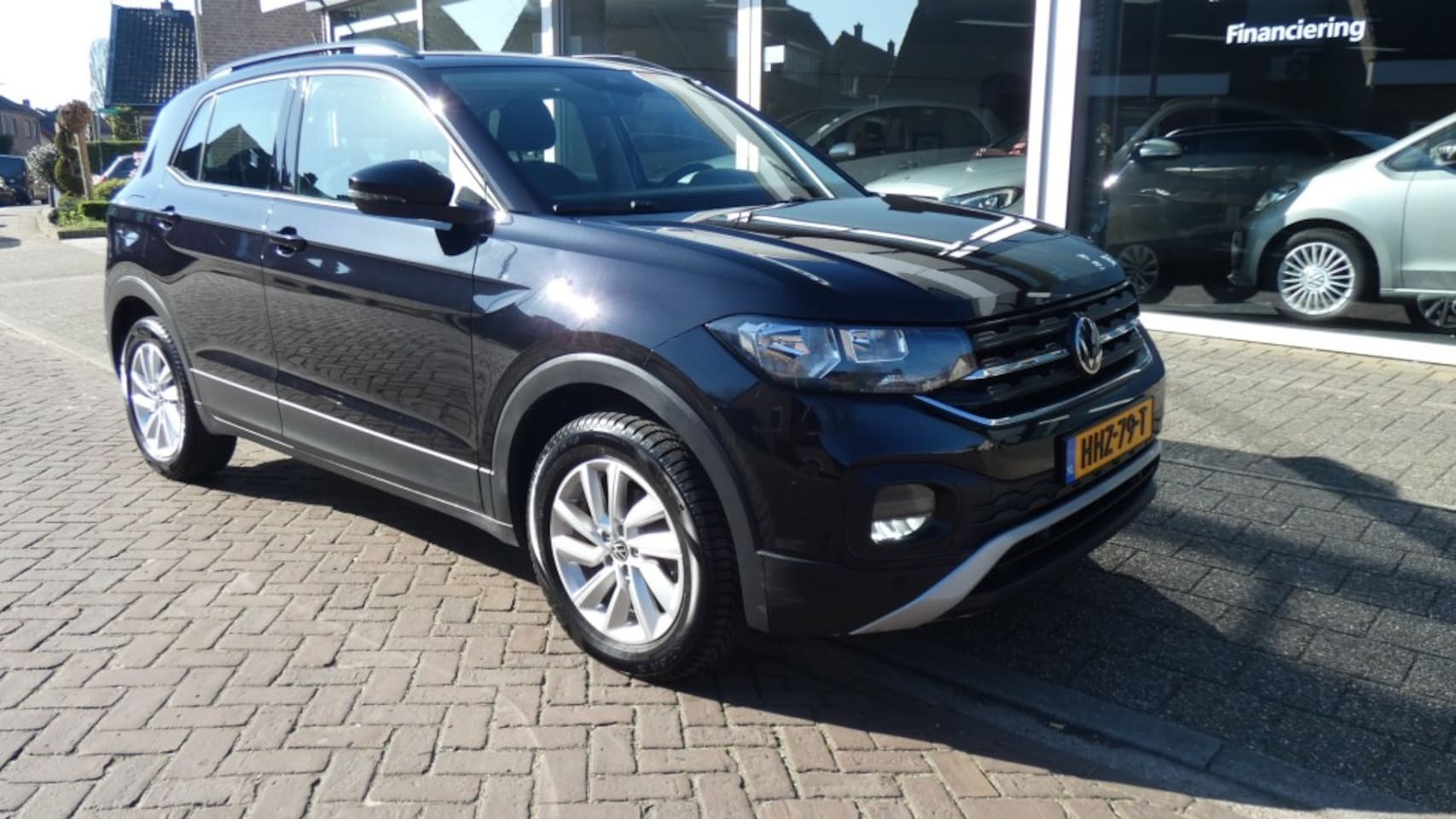 Volkswagen T-Cross - 1.0 TSI  LIFE   / NAVI / CRUISE / CAMERA / APPLE-CARPLAY / STOEL - AutoWereld.nl