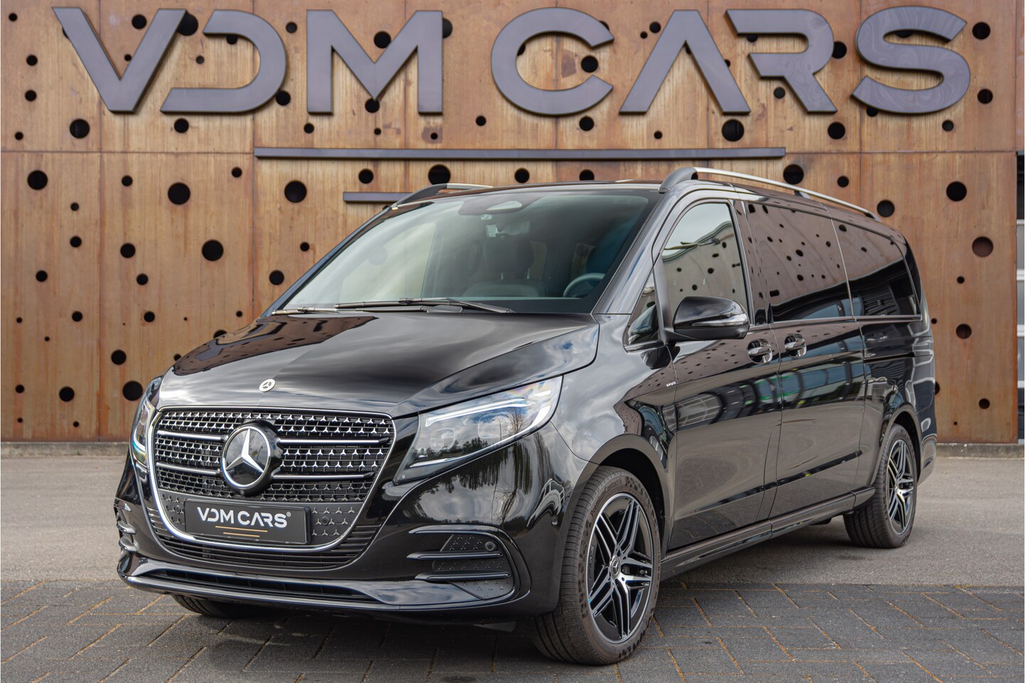 Mercedes-Benz V-klasse - 300d 4M L3 Exclusive | NIGHT | 360  | AMG | - AutoWereld.nl