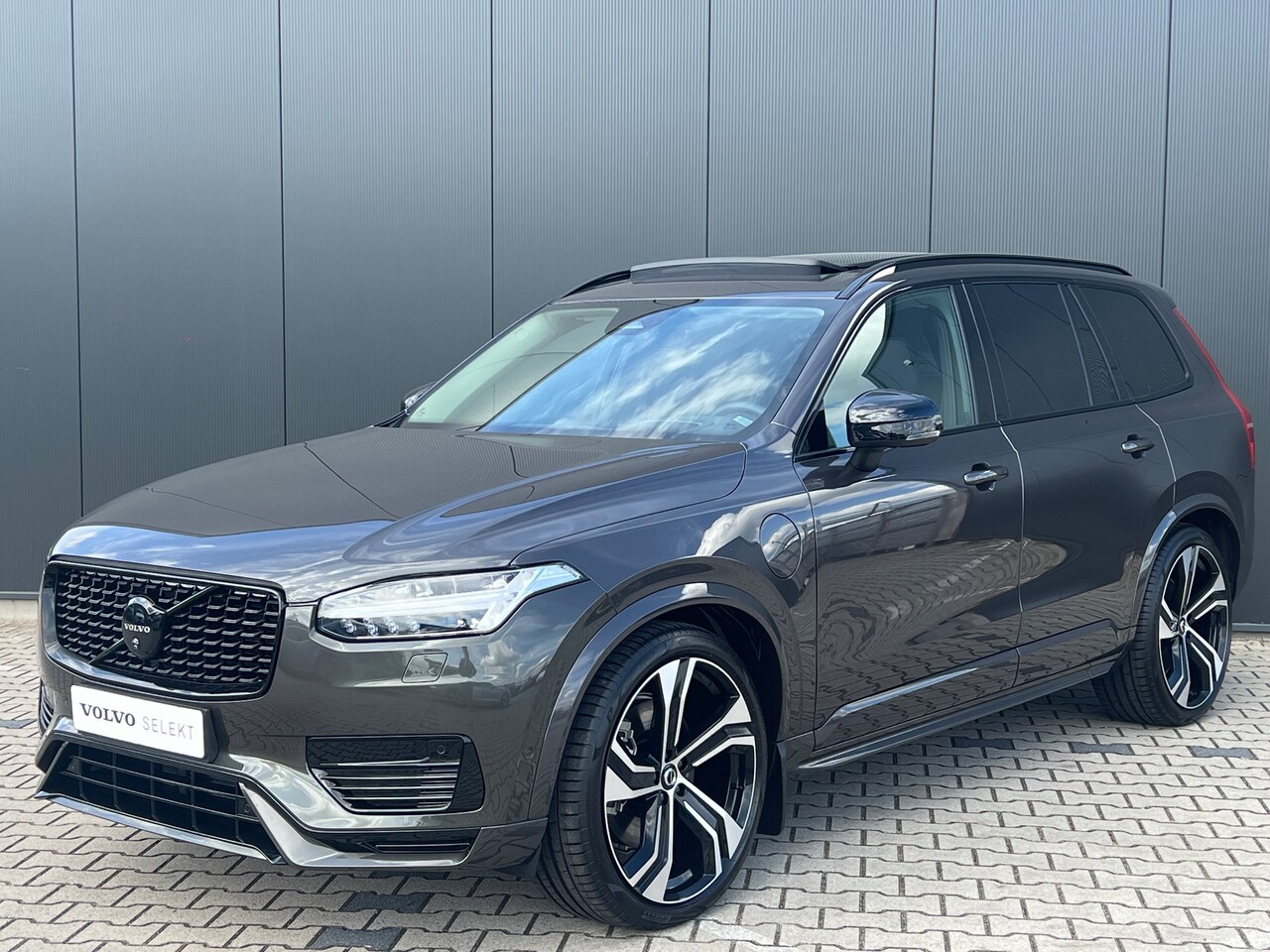 Volvo XC90 - T8 Plug-in hybrid AWD Ultra Dark | Luchtvering | Bowers&Wilkins | 360 Camera | Stoelventil - AutoWereld.nl
