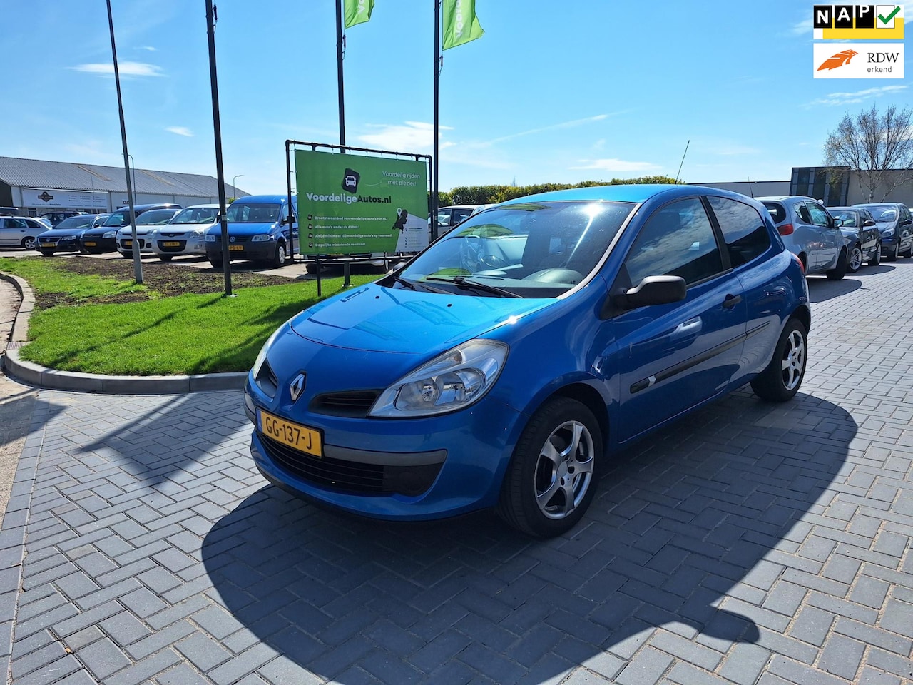 Renault Clio - 1.2-16V Authentique / Mooie auto / APK mei 2026 - AutoWereld.nl