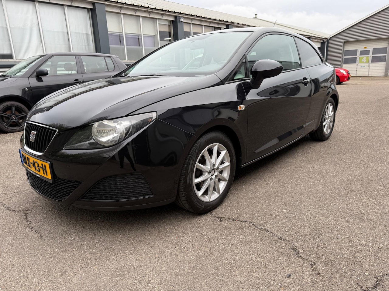 Seat Ibiza - 1.2 Club 2011 Airco Eerste eigenaar - AutoWereld.nl